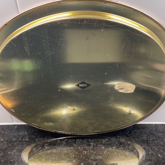 Thomas Kincade Christmas Tin Tray - Picture 5 of 6